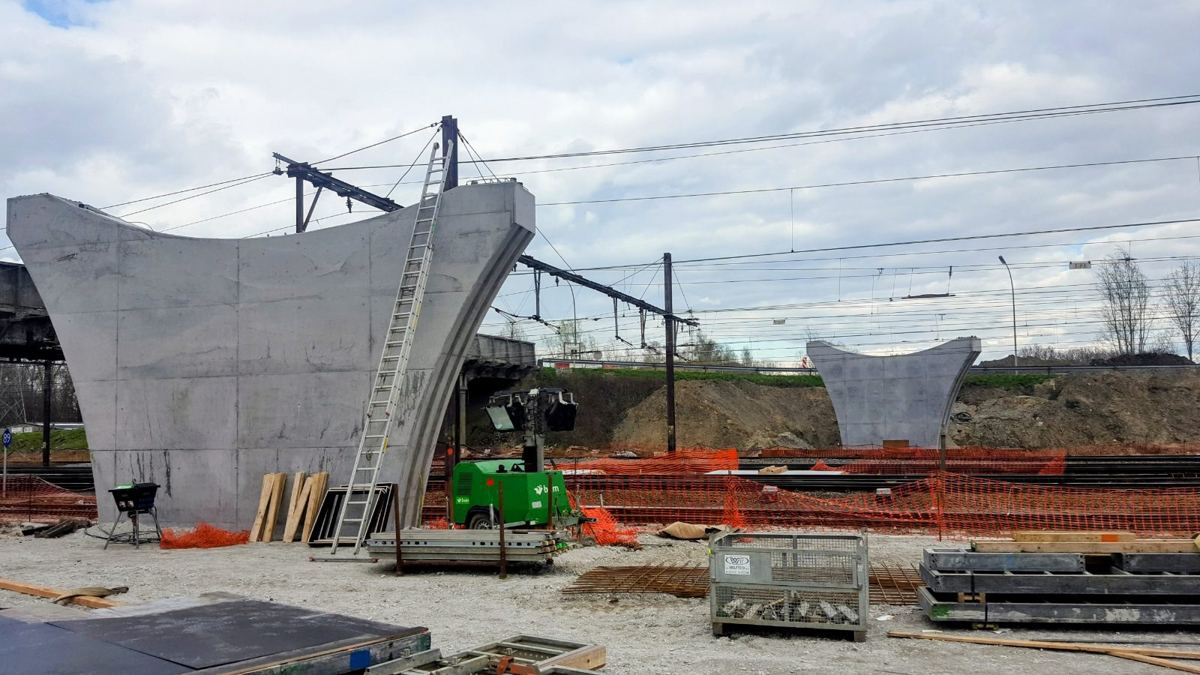 Piles en béton du pont ferroviaire de Denderleeuw