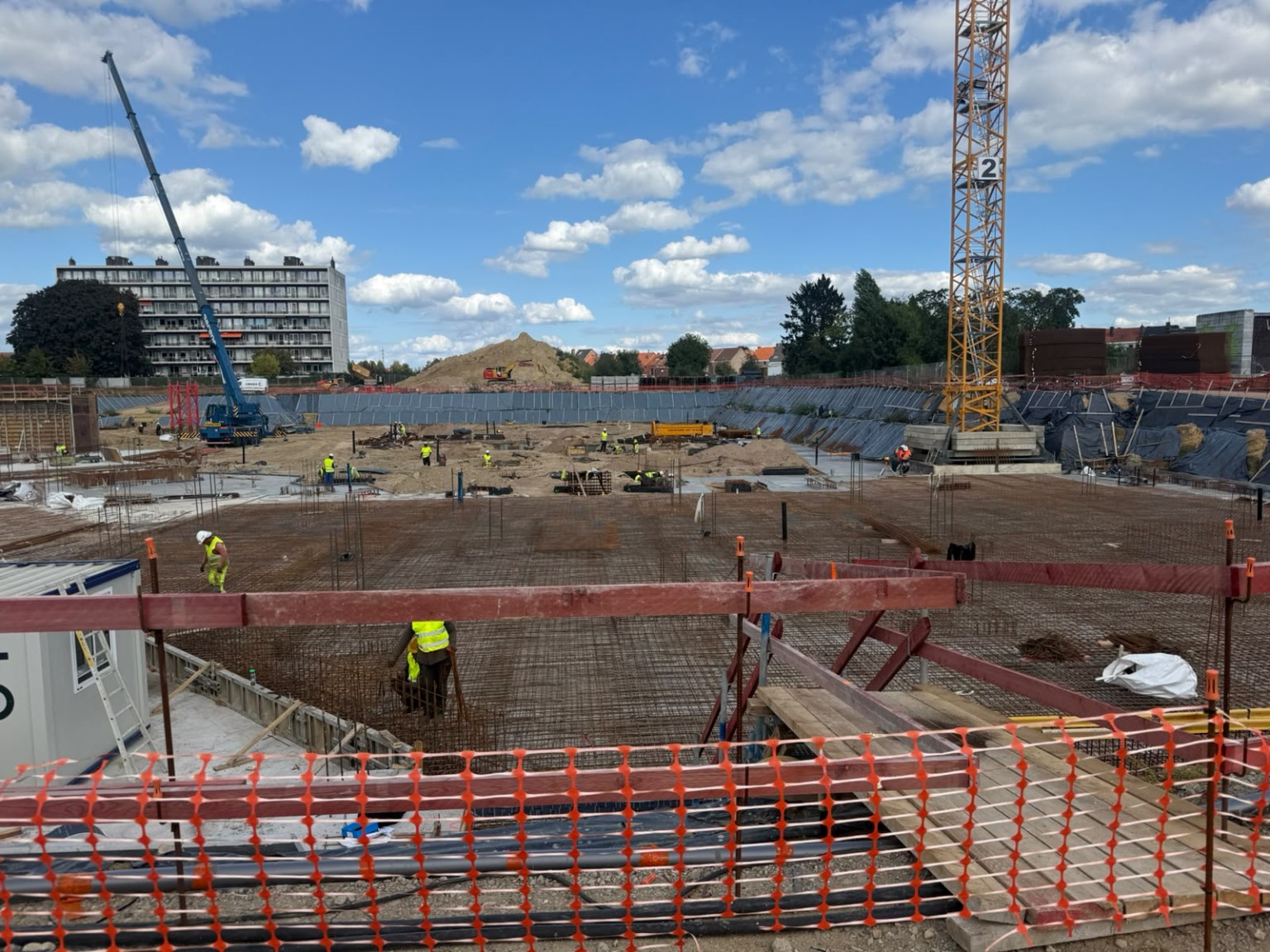 Heilig Hart — site overview and foundation areas.